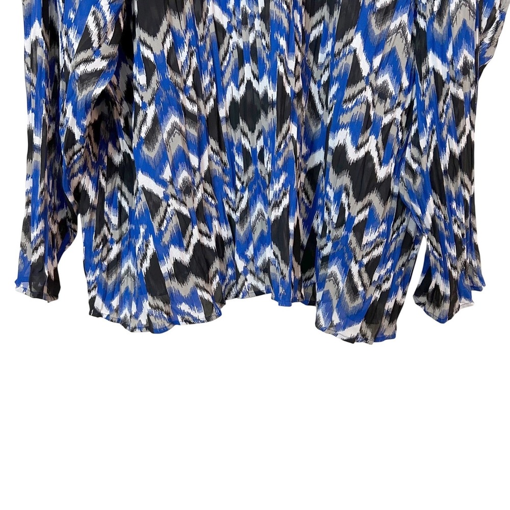 Lane Bryant Blouse Womens 26/28 Blue Chevron Ikat Bell Sleeve Boho Career Top - Picture 10 of 10